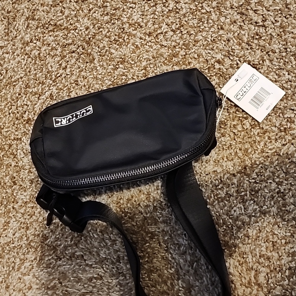 Culture - bag/organizer - New with tags